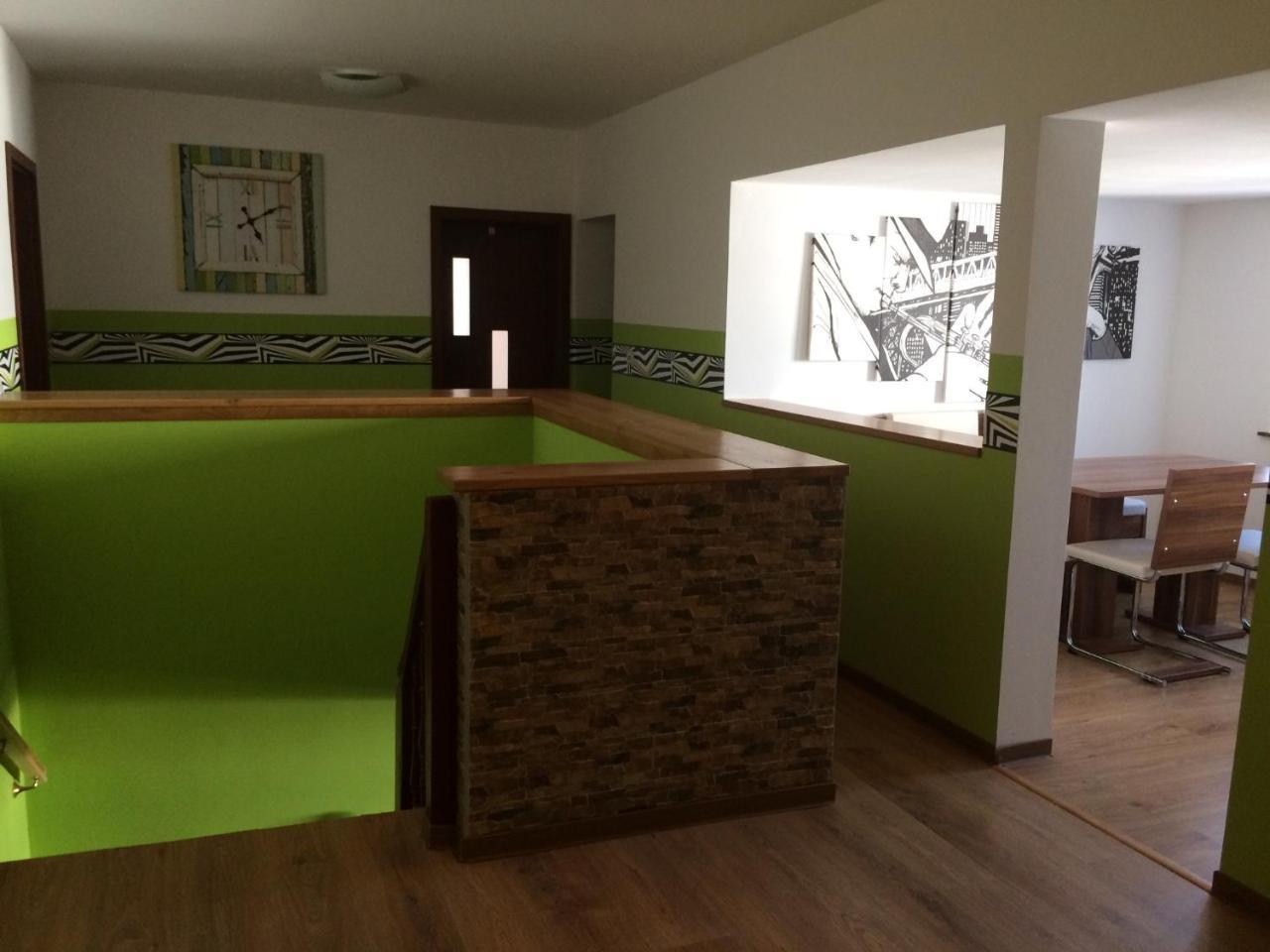 Pension Zum Alten Gasthaus Haensel Krauschwitz Екстериор снимка